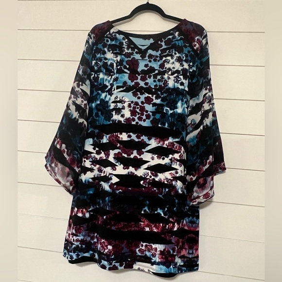 Vibrant Dress - Picture 4 of 6